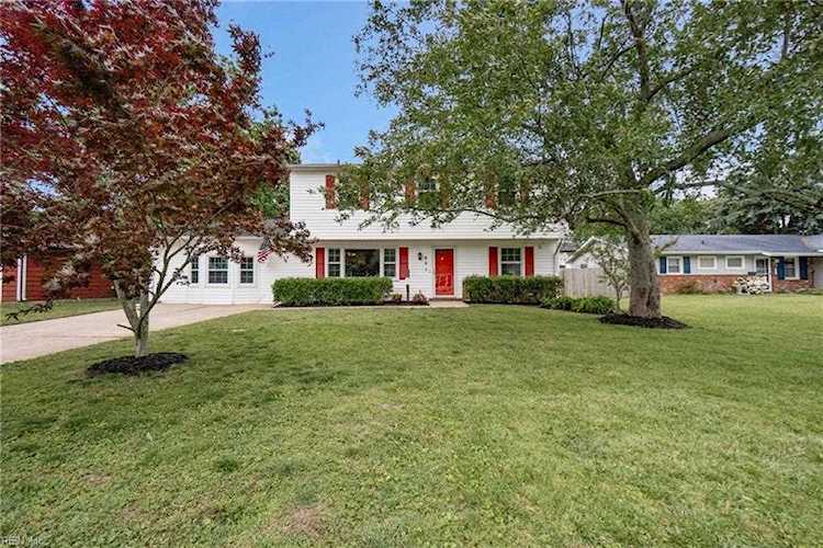 421 E Farmington Rd Virginia Beach, VA 23454