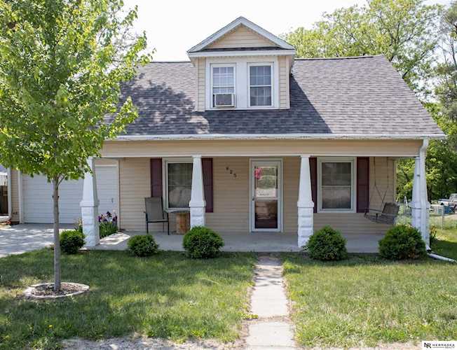 825 S 5th St Eagle, NE 68347