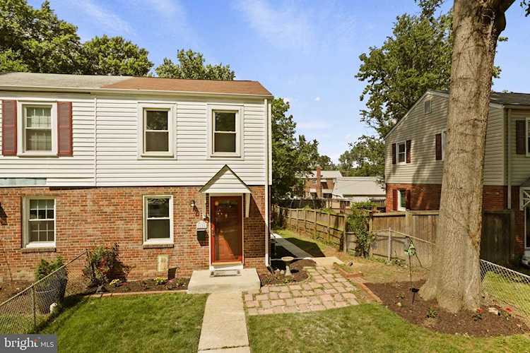 2128 Farrington Ave Alexandria, VA 22303