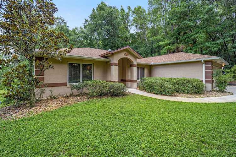 19160 NW 88th Avenue Rd in Reddick, FL Photo 1