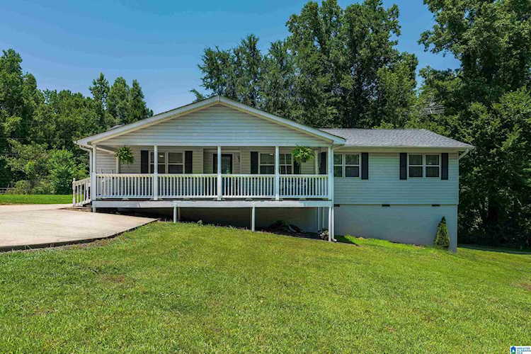 1261 Mccravy Lane Mount Olive, AL 35117