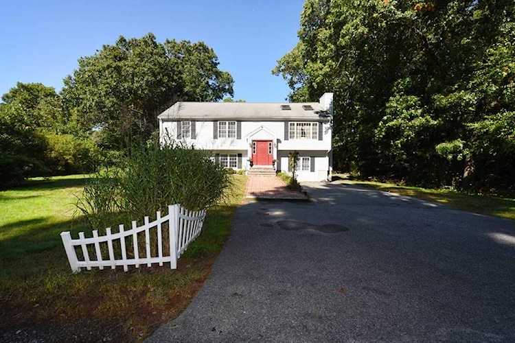 238 Forest St Rockland, MA 02370 | MLS 73116707 Photo 1