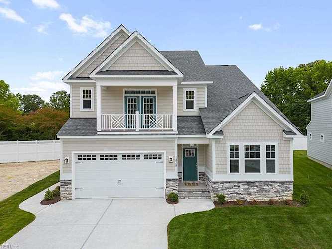 1328 Narrow Way Virginia Beach, VA 23451