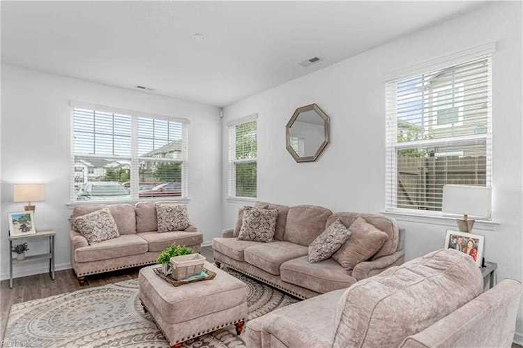 3849 Clarendon Way Virginia Beach, VA 23456