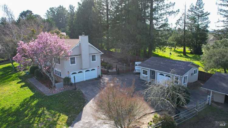 850 Edwards Lane Sebastopol, CA 95472