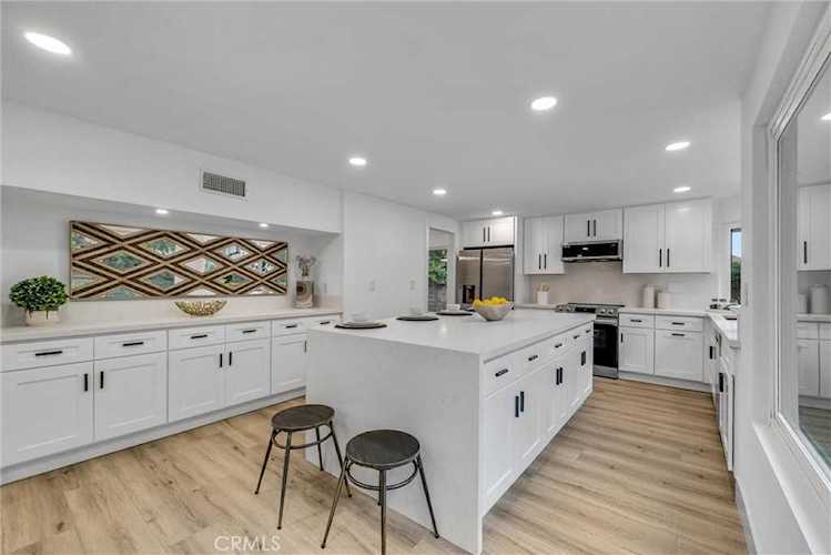 25482 La Mirada St Laguna Hills, CA 92653 | MLS OC23092058 Photo 1