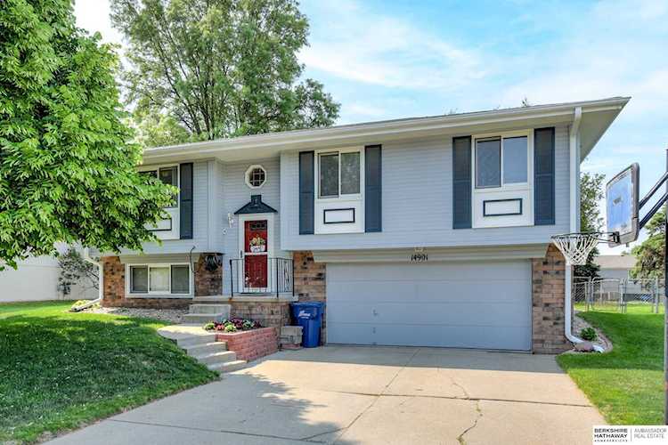 14901 Willow Creek Dr Omaha, NE 68138
