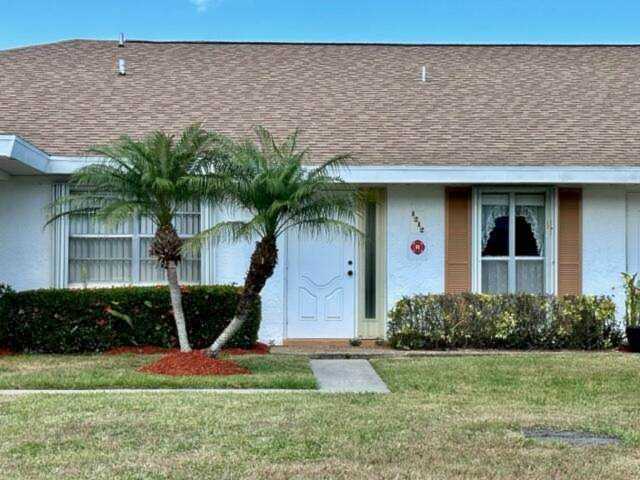 1212 S Lakes End Drive #B Fort Pierce, FL 34982