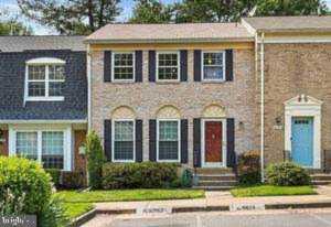 6636 Green Ash Dr Springfield, VA 22152