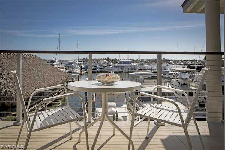 900 S Broad Ave #238 Naples, FL 34102