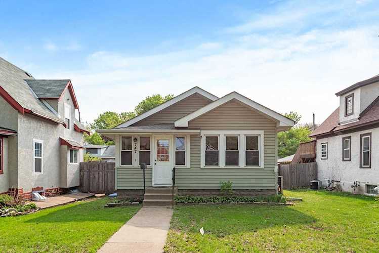 747 Pierce Street NE Minneapolis, MN 55413 | MLS 6306397 Photo 1