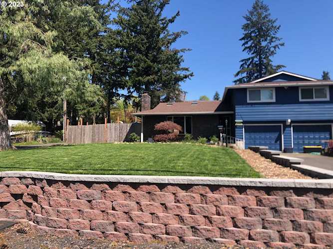 7520 SE Middle WAY Vancouver, WA 98664