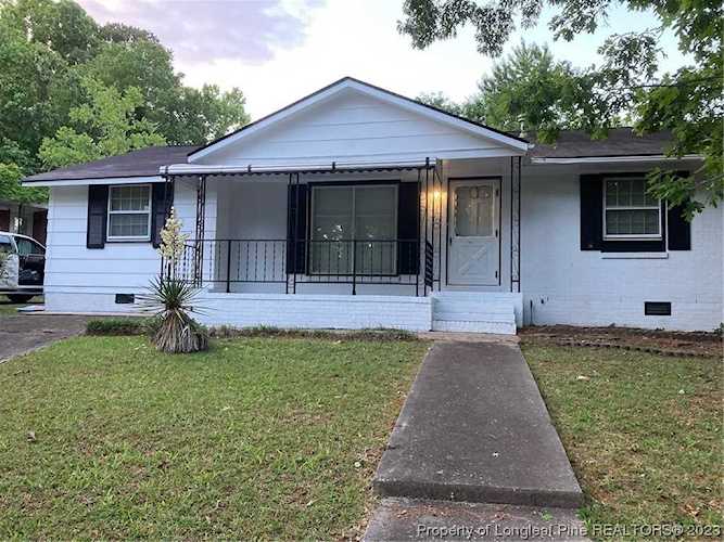 239 Lansdowne Rd Fayetteville, NC 28314 home for sale, MLS#705041 - My Integra Realty Photo 1