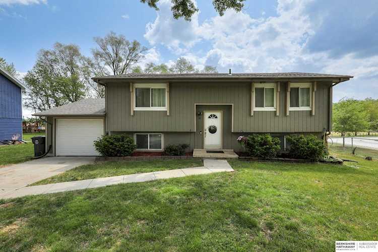 9 Redwood Ln Yutan, NE 68073