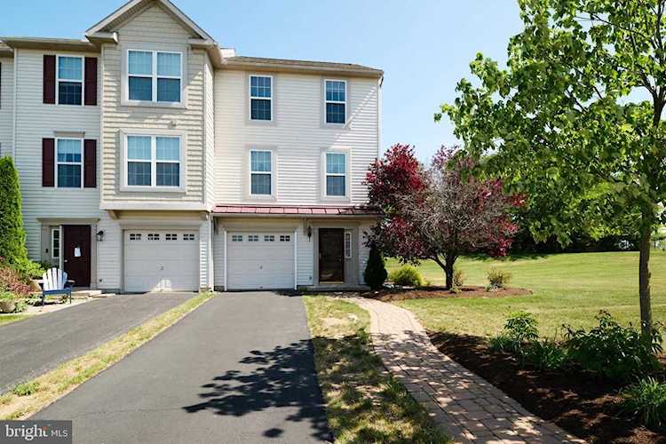 160 Amberleigh Ln Bellefonte, PA 16823