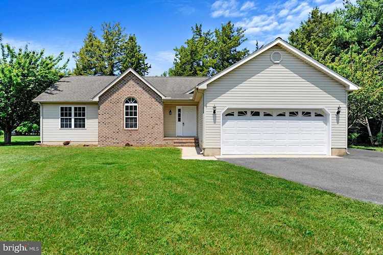 13 E Huntington Circle Dover, DE 19904