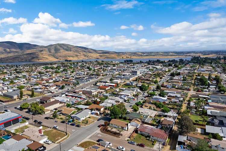 9331 Saint George St Spring Valley, CA 91977