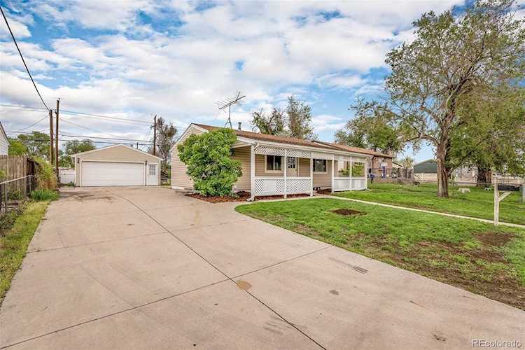 7860 Hollywood St Commerce City, CO 80022