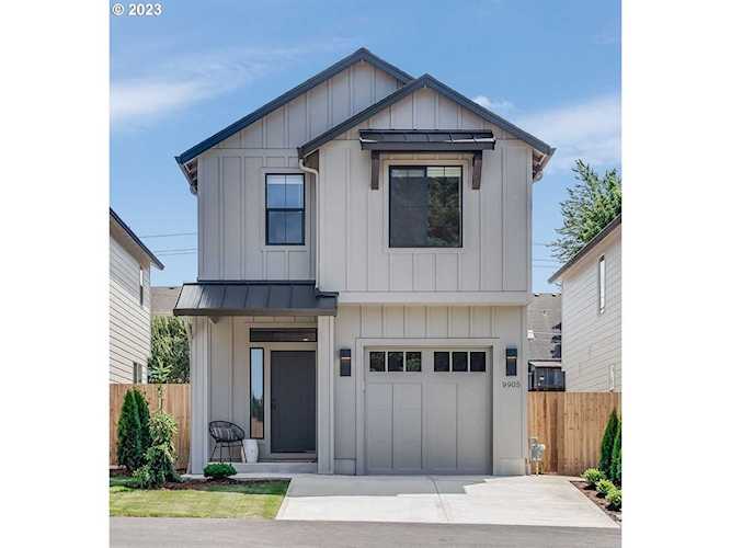 9905 NE 44th CT Vancouver, WA 98686
