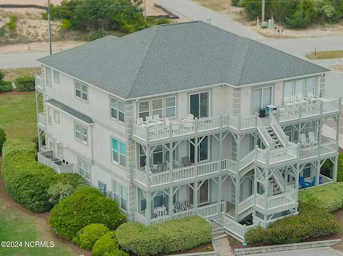 2802 Pier Point Drive Emerald Isle, NC 28594