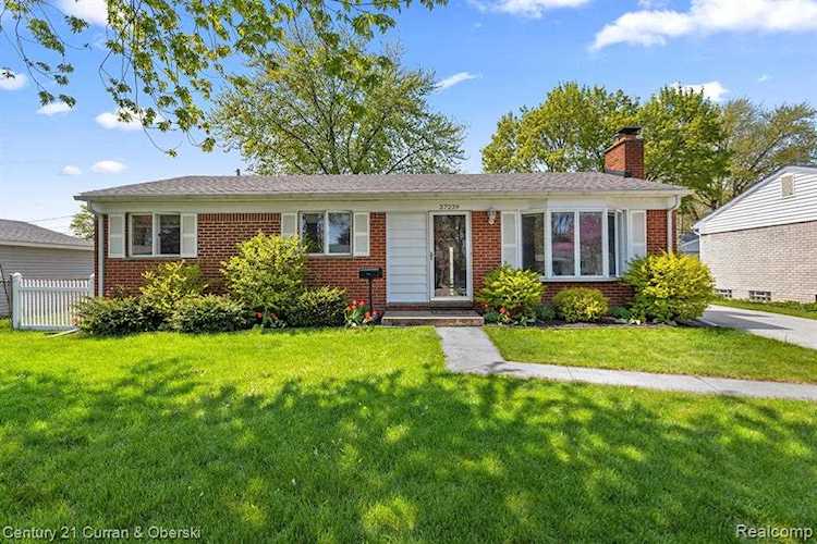 37239 Belcrest Sterling Heights, MI 48312