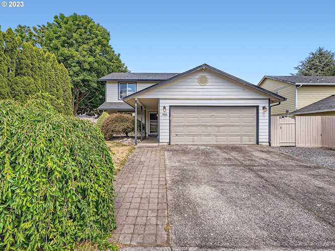 15808 NE 2nd ST Vancouver, WA 98684