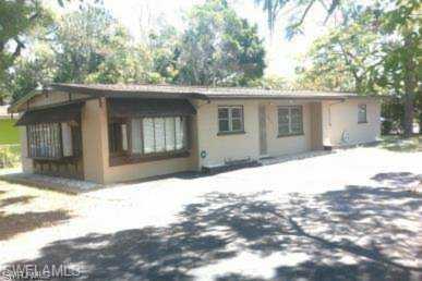 2251 Hanson St in FL, Fort Myers Photo 1