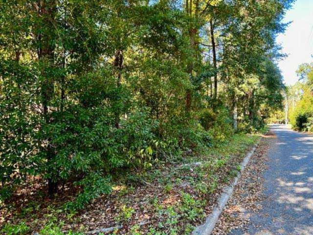 North Stewart St Quincy, FL 32351