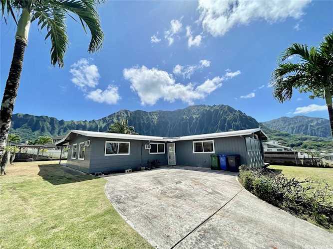45-510 Apiki Street home for sale in Kaneohe, HI 202311623 - Oahu Real Estate Photo 1