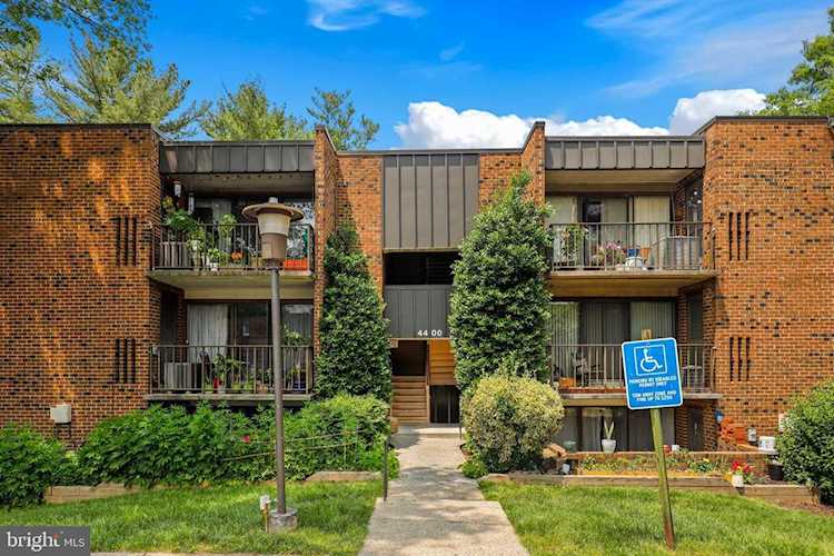 4400 Island Place #102 Annandale, VA 22003