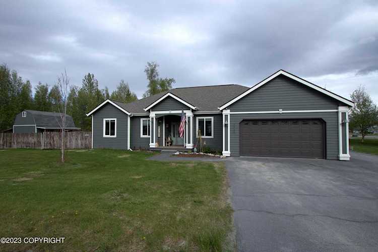2135 S Paddock Dr Wasilla, AK 99654