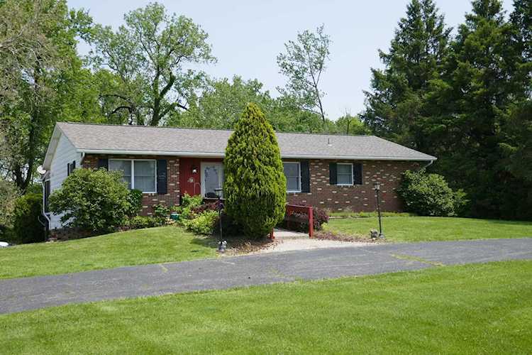15381 Centerburg Road Centerburg, OH 43011