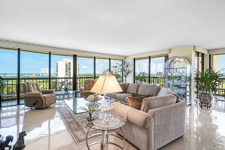2450 Presidential Way #1608 West Palm Beach, FL 33401