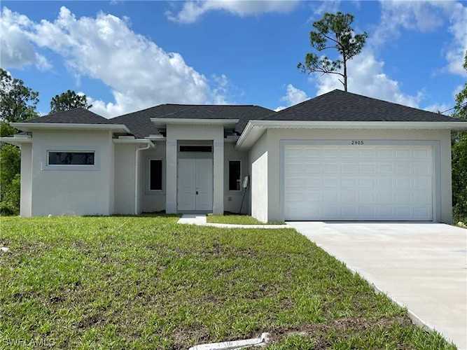 2905 W 13th St Lehigh Acres, FL 33971