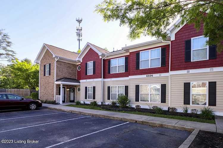 6506 Brook Bend Way #219, Louisville, KY 40229 - Crossings Cooper Chapel $177,000 Photo 1