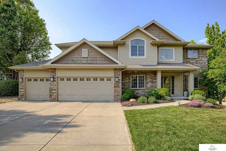18502 Hamilton Circle Omaha, NE 68022