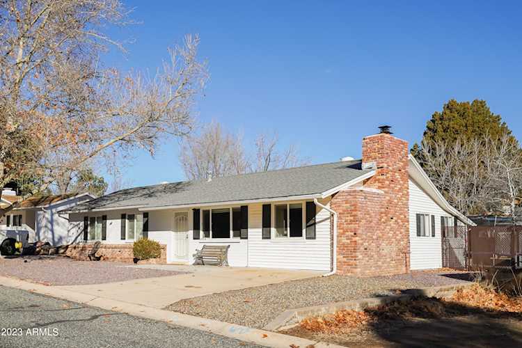 1804 Meadowbrook Road Prescott, AZ 86303