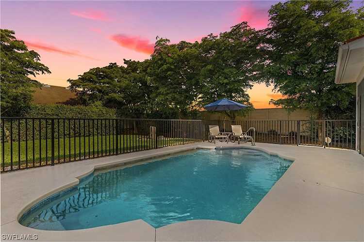 20440 Logan Ave Estero, FL 33928