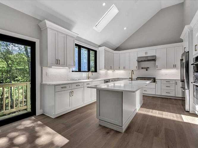 22 Casper Circle Mashpee, MA 02649