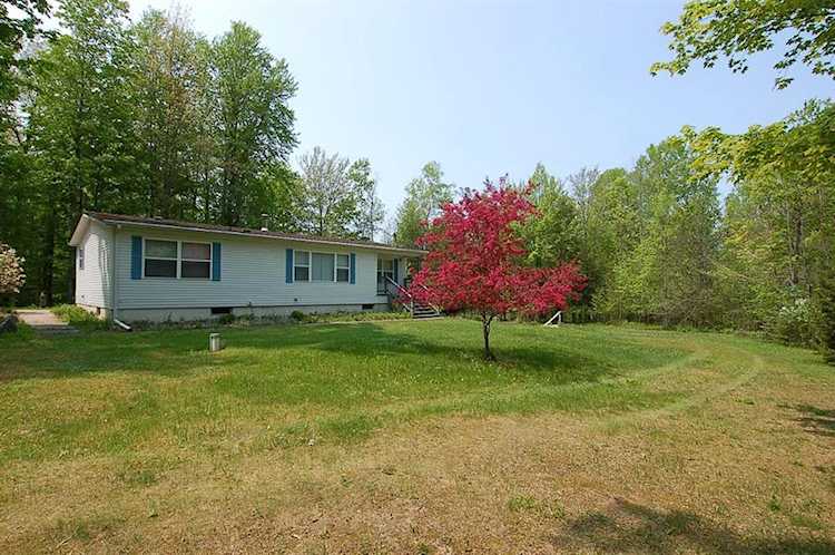 7431 N Vandermullen Road Pioneer Twp, MI 49651
