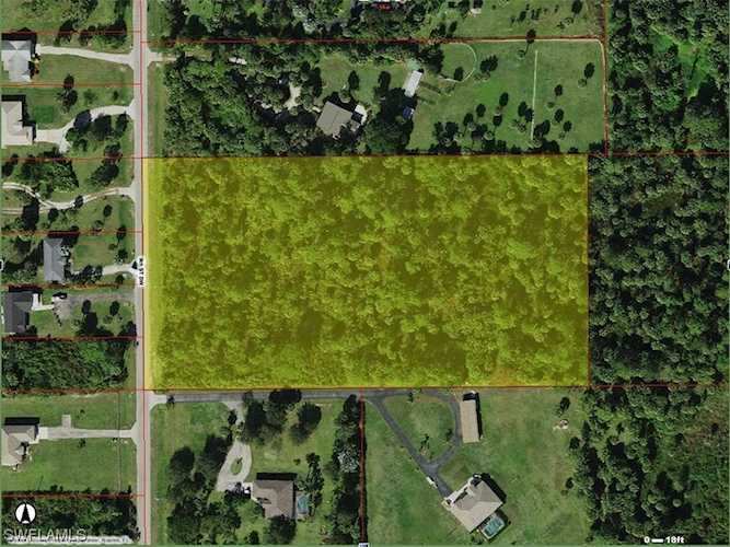 9Th St Sw Naples, FL 34117