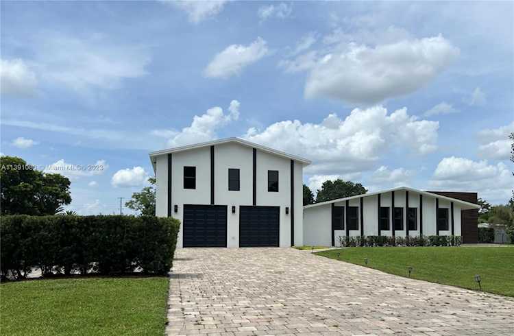 17101 SW 48th St Southwest Ranches, FL 33331