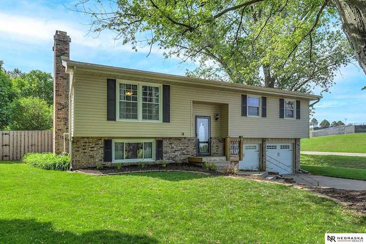 1103 Logan Ave Bellevue, NE 68005