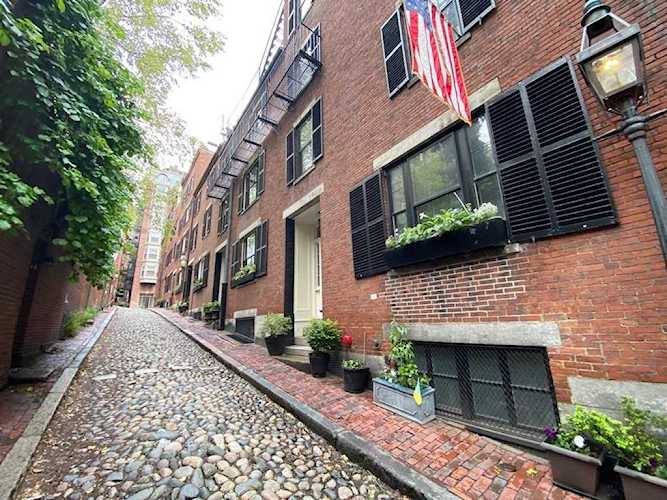 4 Acorn St Boston, MA Beacon Hill 02108 | Town Property Group Photo 1