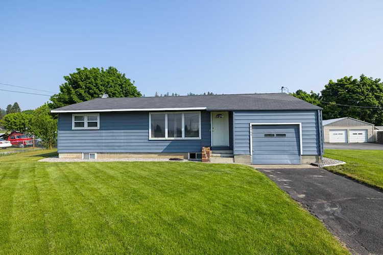 8303 E Upriver Dr Spokane, WA 99212 | MLS 202316169 Photo 1
