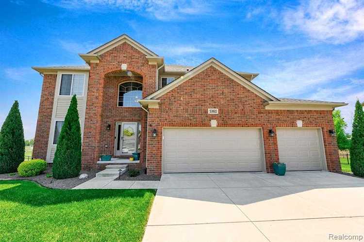 53822 Connor New Baltimore, MI 48051