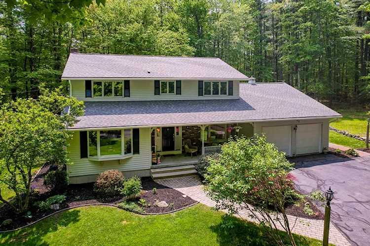 221 Malden St West Boylston, MA 01583 | MLS 73117068 Photo 1