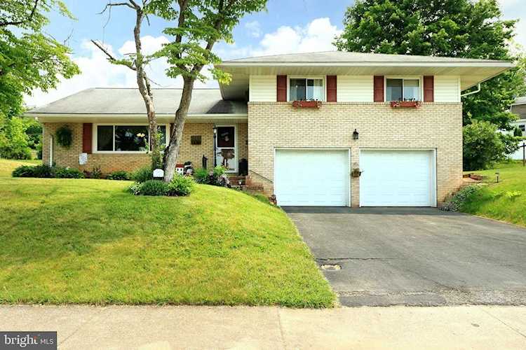 12 Winding Way Lewistown, PA 17044 | home for sale | KBB Photo 1
