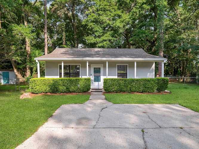 5520 Split Oak Ct Tallahassee, FL 32303 in Lakewood Estates Photo 1