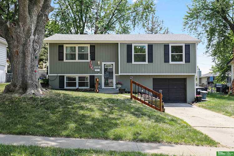13519 Spring St Omaha, NE 68144